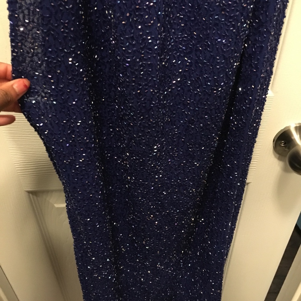 PROM DRESS - Picture 2 of 7